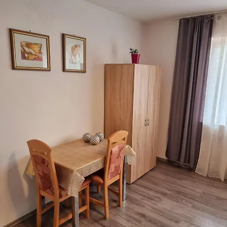 Workershome - Business - Monteurwohnungen Pensjonat Wertheim